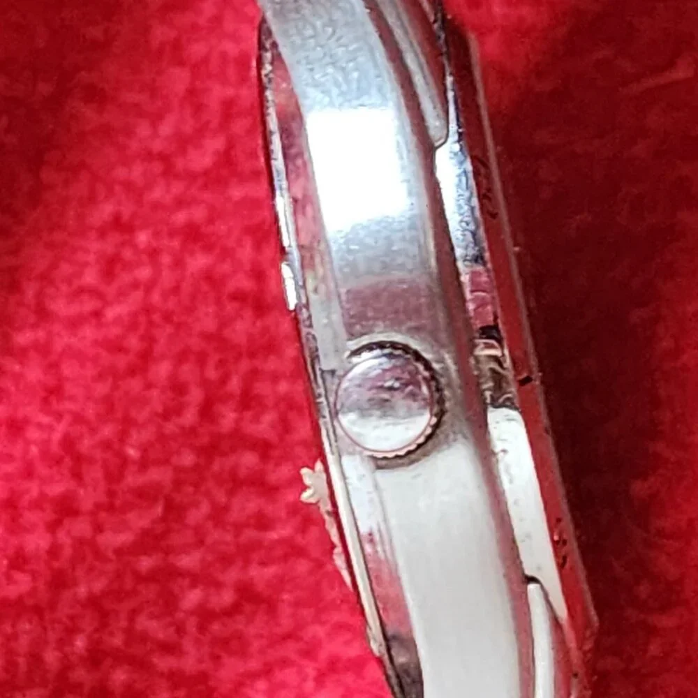 Signet Vntg Stainless Steel Lume Dial Date 30 Meters Quartz Speidel Backed Watch